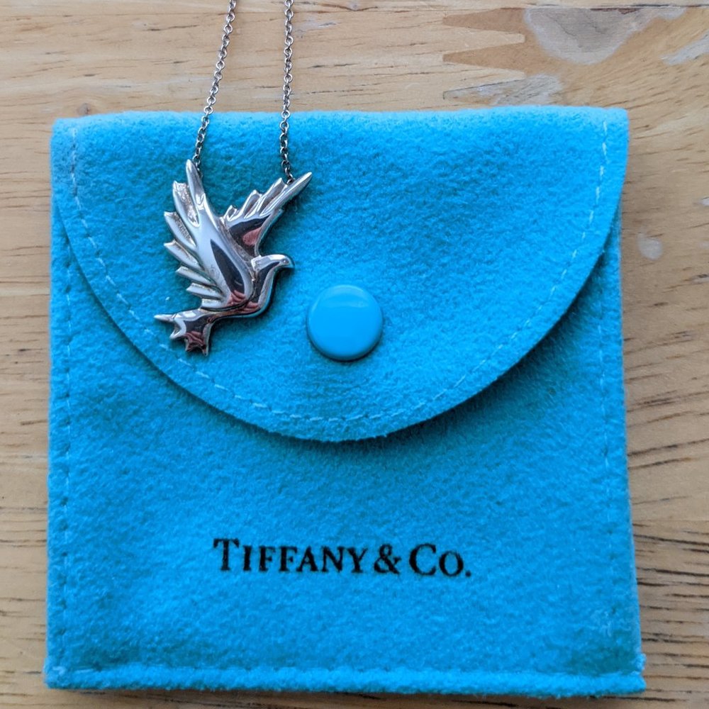 Tiffany & Co Polomo Picasso Sterling Dove Necklace